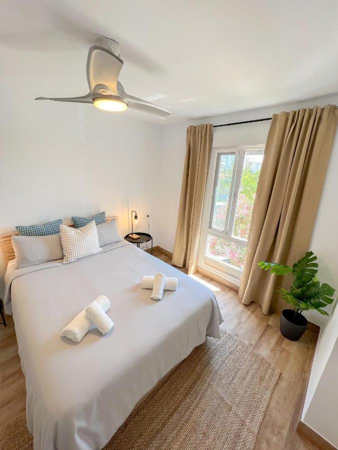 Bright & Cozy Apartment Acuario Beach&Pool بينالماذينا المظهر الخارجي الصورة