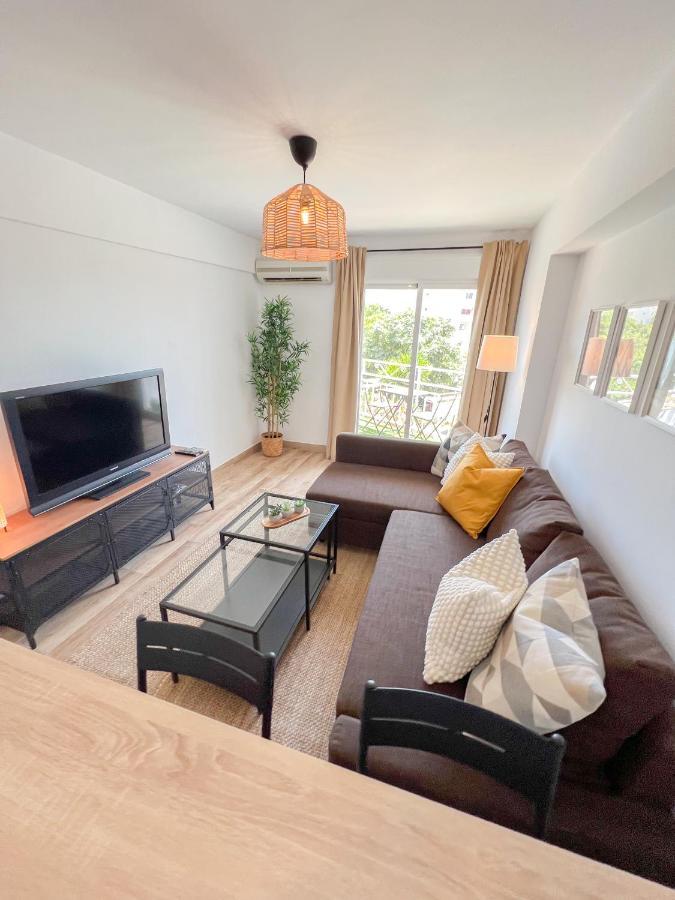 Bright & Cozy Apartment Acuario Beach&Pool بينالماذينا المظهر الخارجي الصورة