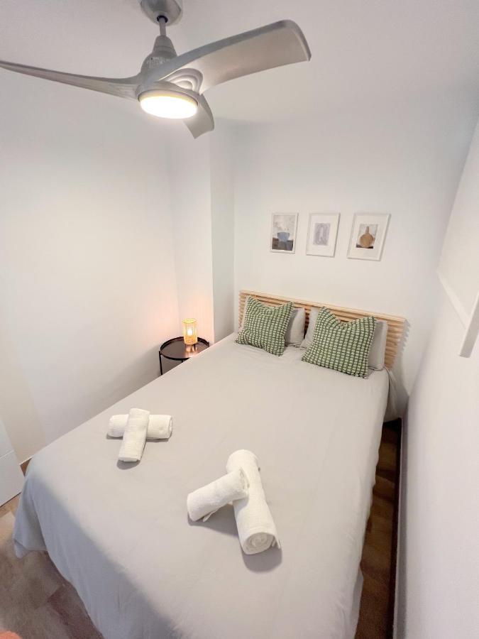 Bright & Cozy Apartment Acuario Beach&Pool بينالماذينا المظهر الخارجي الصورة