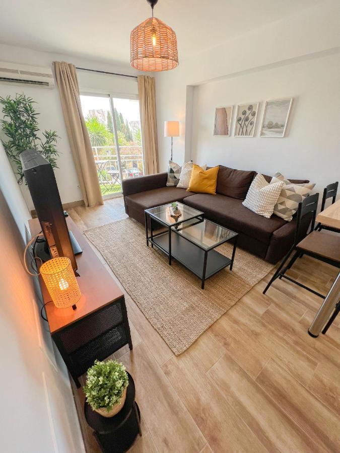 Bright & Cozy Apartment Acuario Beach&Pool بينالماذينا المظهر الخارجي الصورة