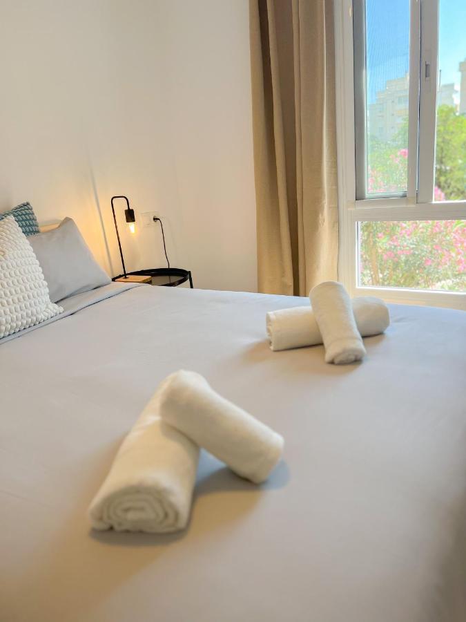 Bright & Cozy Apartment Acuario Beach&Pool بينالماذينا المظهر الخارجي الصورة