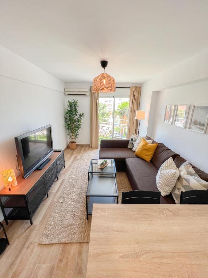 Bright & Cozy Apartment Acuario Beach&Pool بينالماذينا المظهر الخارجي الصورة
