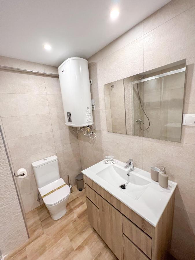 Bright & Cozy Apartment Acuario Beach&Pool بينالماذينا المظهر الخارجي الصورة