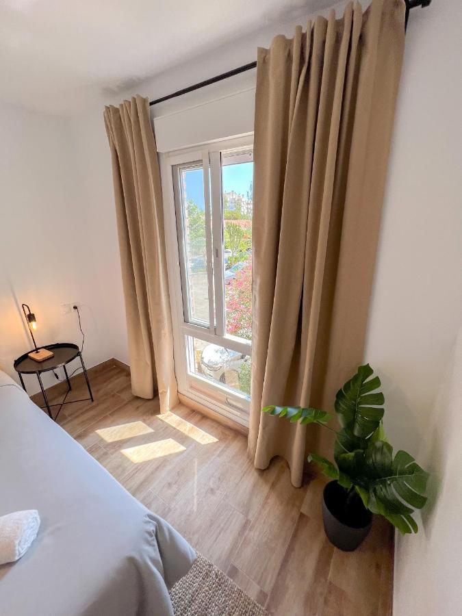 Bright & Cozy Apartment Acuario Beach&Pool بينالماذينا المظهر الخارجي الصورة