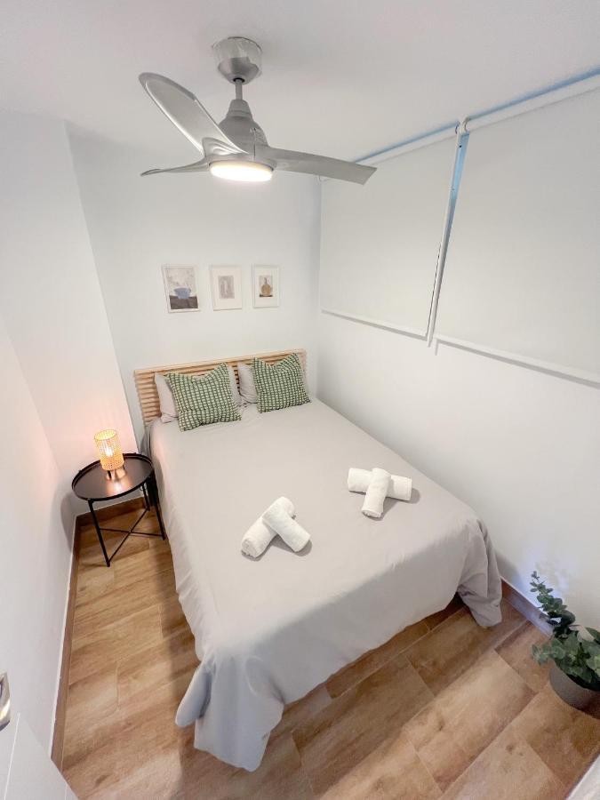 Bright & Cozy Apartment Acuario Beach&Pool بينالماذينا المظهر الخارجي الصورة
